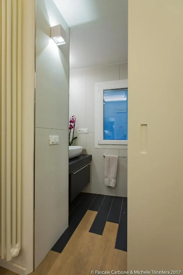 Chic, Stylish And Quiet At The Spanish Steps Rom