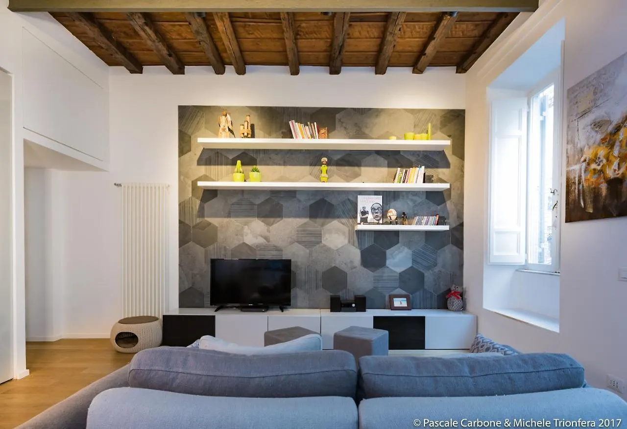 Apartment Chic, Stylish And Quiet At The Spanish Steps Rome