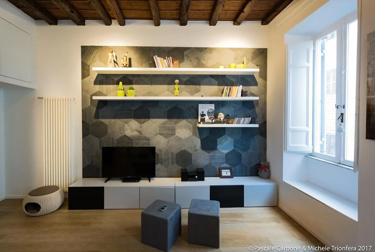 Chic, Stylish And Quiet At The Spanish Steps Rome Apartment