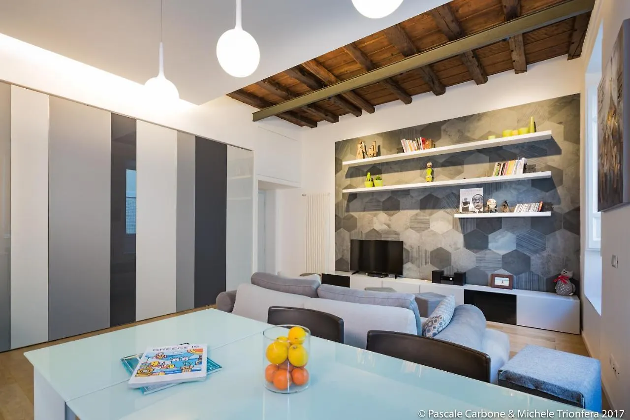 Apartment Chic, Stylish And Quiet At The Spanish Steps Rome